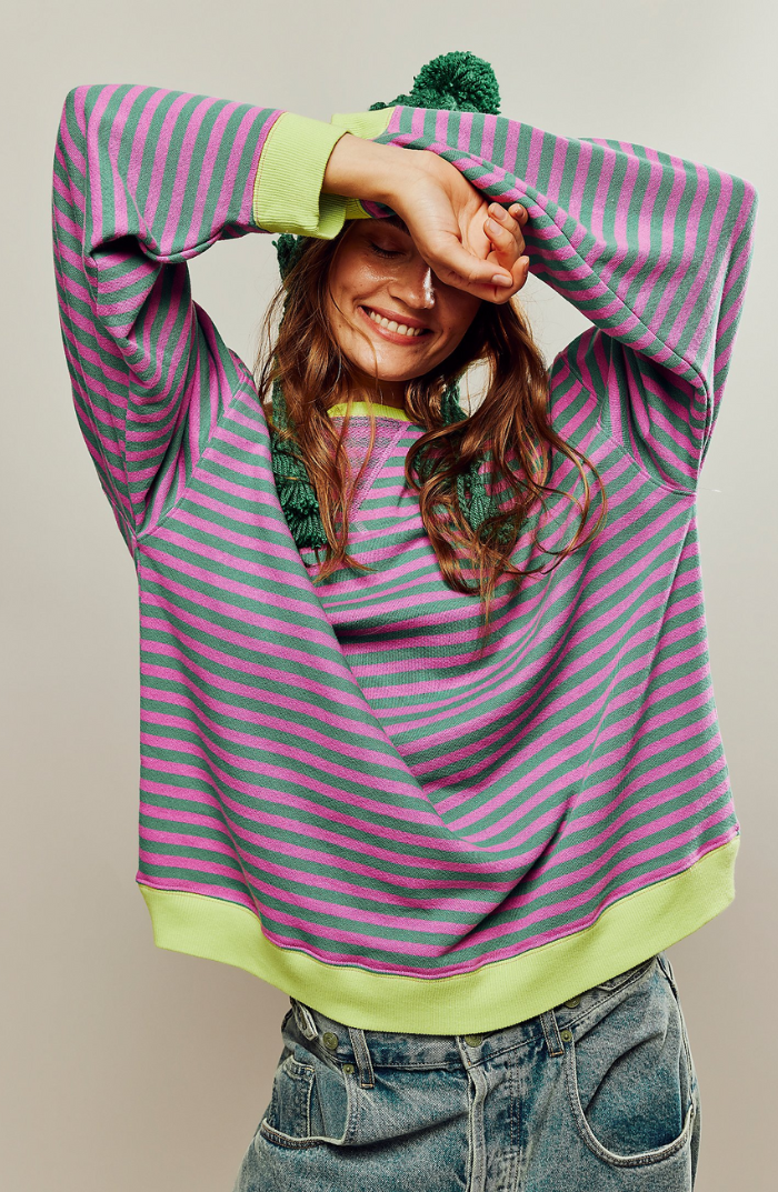 OVERSIZED STRIPED SWEATER