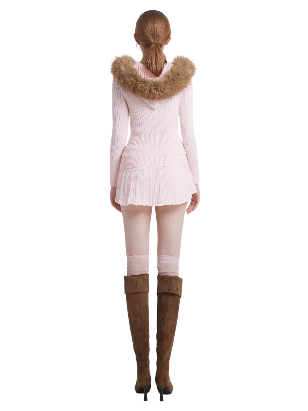 Hemline detail of the fur trim strawberry milk cable knit cardigan (pink)