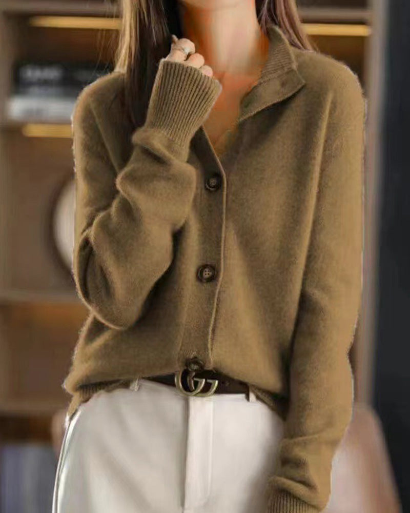 Sleeve and cuff detail on the retro stand collar knitted cardigan