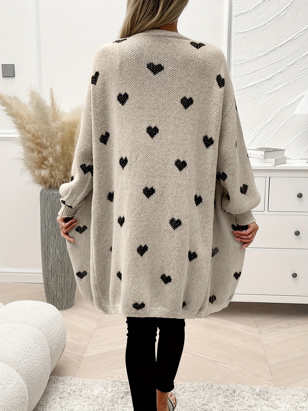 Noretta - Heart Knit Cardigan