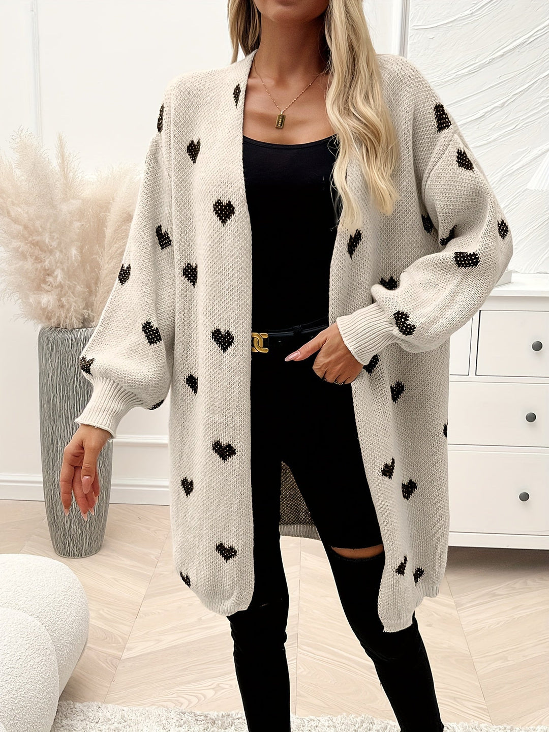 Noretta - Heart Knit Cardigan
