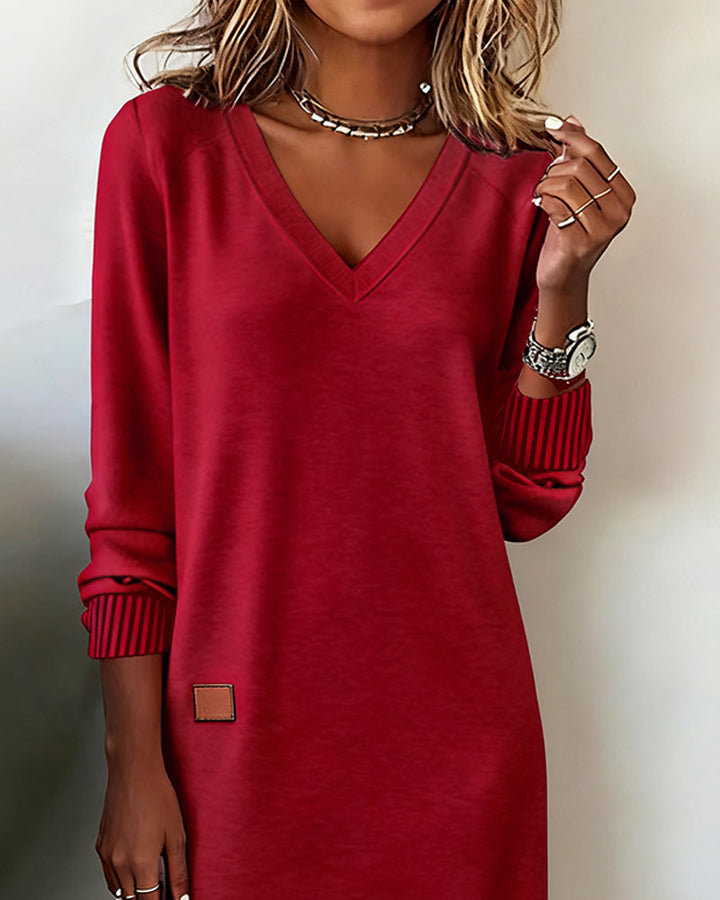 Evelisse - Knitted V-Neck Midi Dress