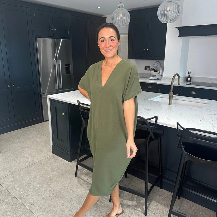 Noemie - Loose V-Neck Dress