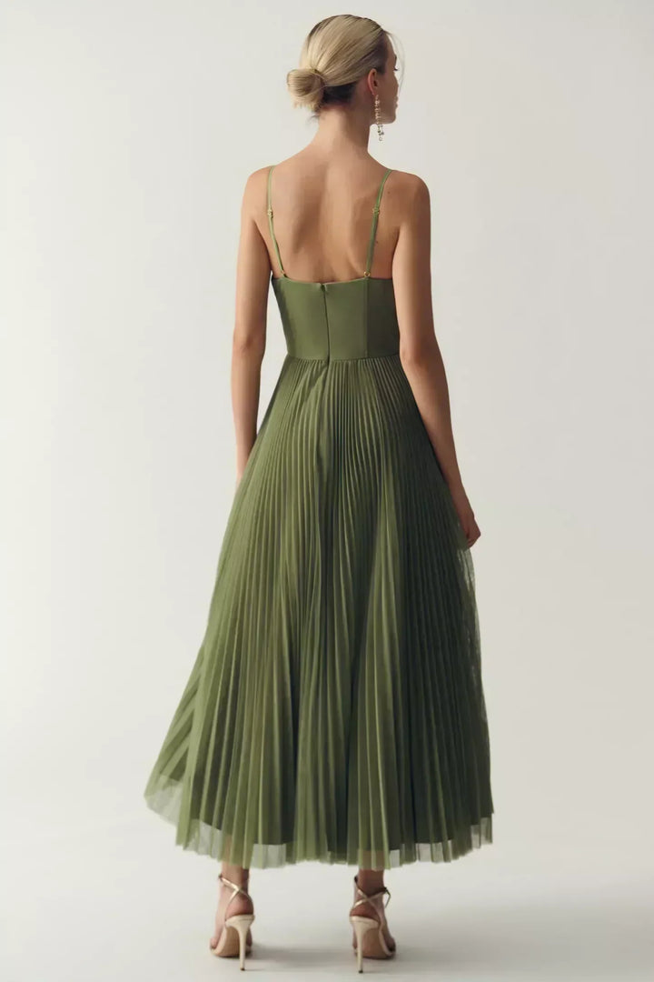 Olivia - Open-Back Dress