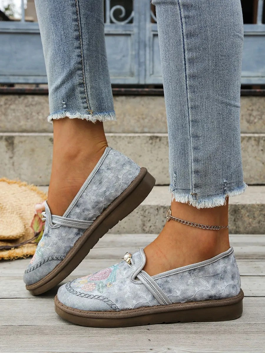 Lightweight Trainers in grey