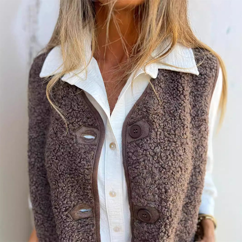 Nahla - Warm Buttoned Vest